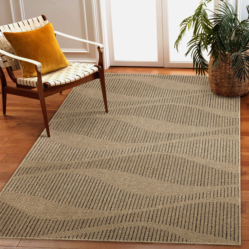 Courtdale Chevron Indoor / Outdoor Rug, Rectangle 5'3" x 7'3"