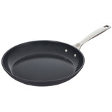 Le Creuset Essential Non-Stick Shallow Frying Pan