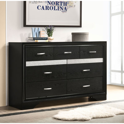 SantaAna 9-drawer Dresser Black