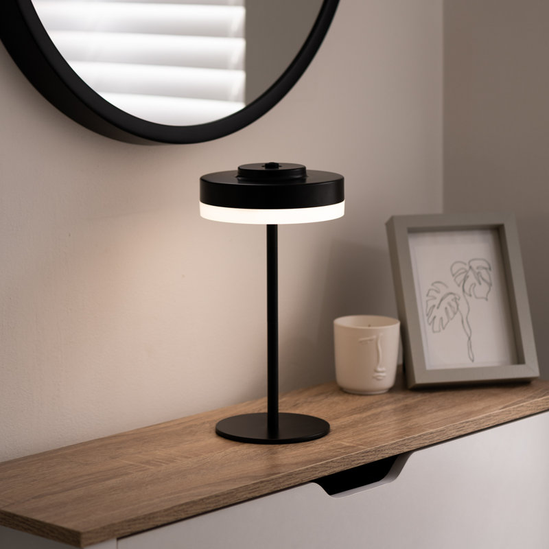 Liana Metal Table Lamp, Black