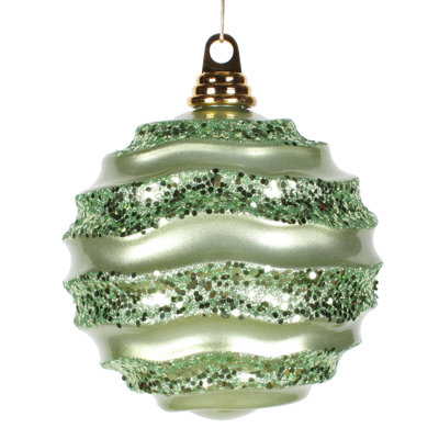 Ornement de Noël boule rayée et scintillante