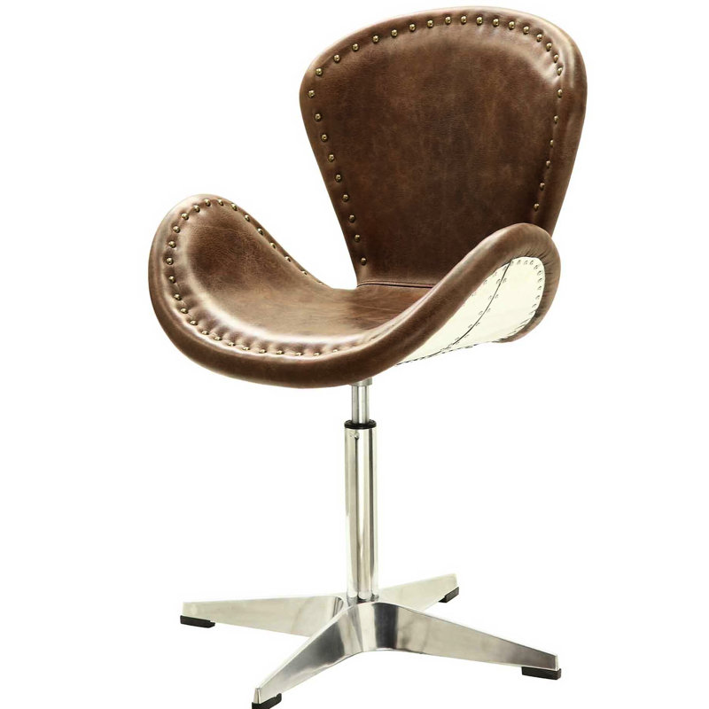Fauteuil d'appoint confortable brun avec siège baquet classique et dossier élégant
