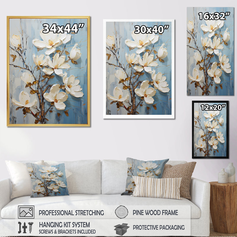 Fleurs de magnolias bleues et blanches Bloom IV sur toile, Cadre simple noir, H 40 po x l 30 po x P 1,5 po