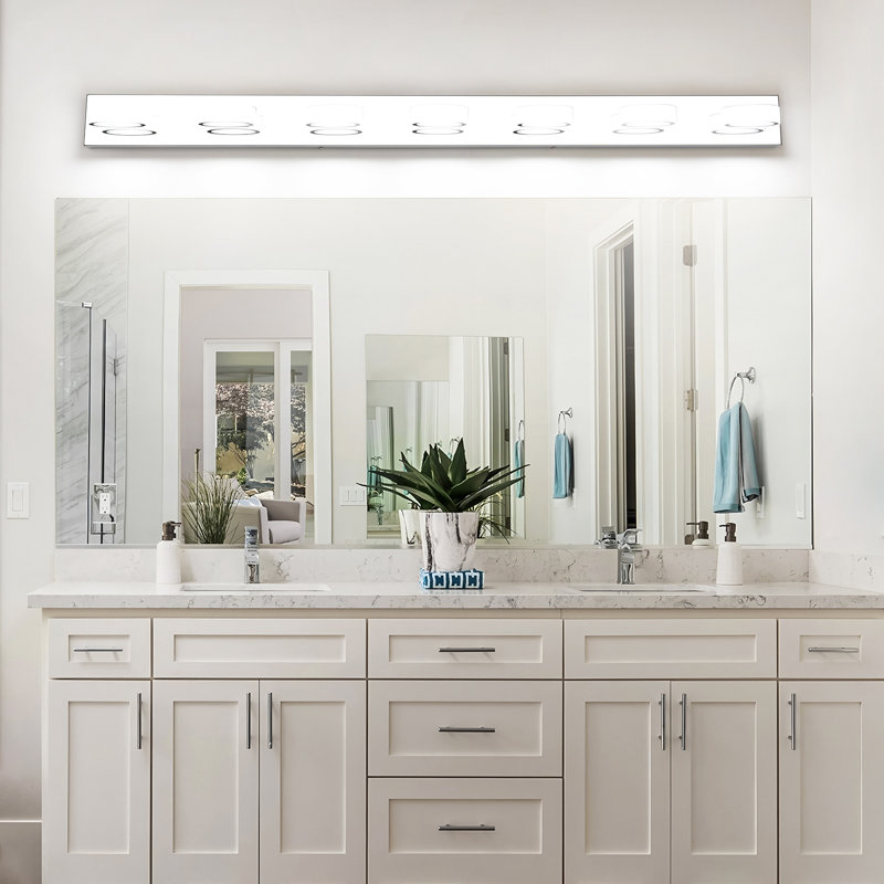Éclairage pour meuble-lavabo à DEL Macfadden, haute transmittance et intensité variable 5500K, Chrome chrome, 7