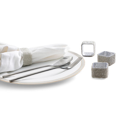 Rond de serviette classique carré en argent, ensemble de 4