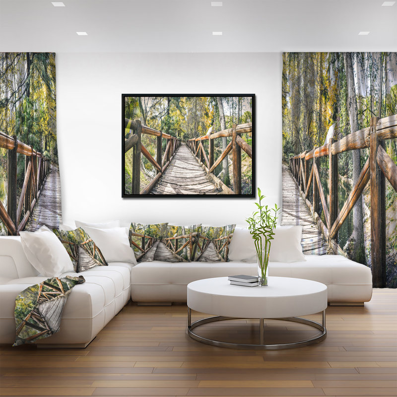 Pont en bois dans la forêt - reproduction de photo, H 30 po x l 40 po x P 1,5 po, Cadre flottant