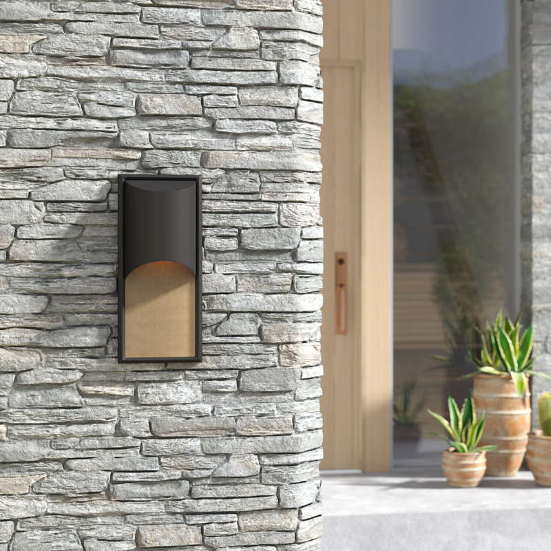 Cascade Outdoor Flush Mount, Bronze, MED