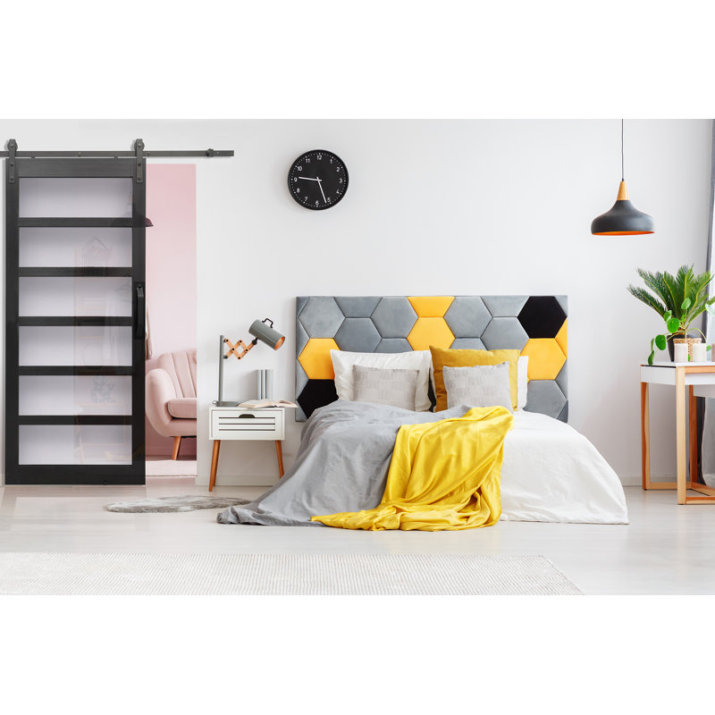 Porte de grange en PVC / vinyle pré-finie 6 panneaux avec quincaillerie d'installation Millbroke, 36 po x 84 po