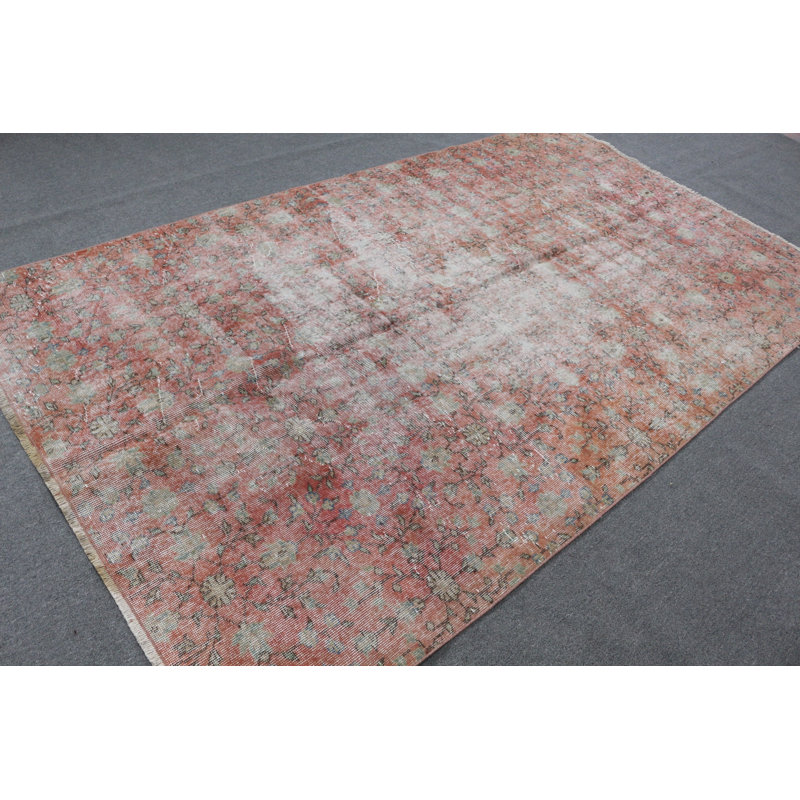 Grand tapis turc en laine rouge pour le décor du salon ou de la chambre à coucher et des vibrations rétro