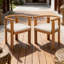 Chaise en bois avec accoudoirs