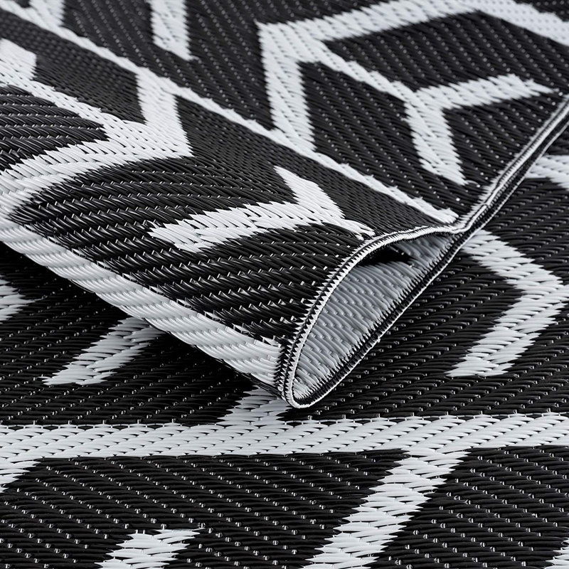 Allistir Geometric Indoor / Outdoor Rug, Rectangle 4' x 6'