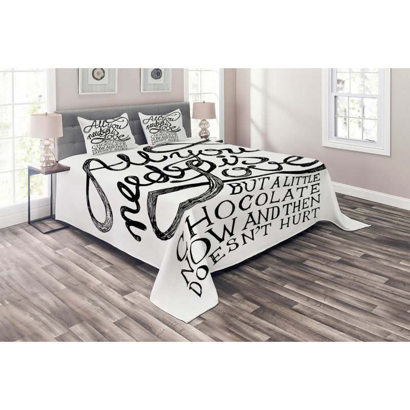 Polyester Coverlet, Queen Bedspread + 2 Shams