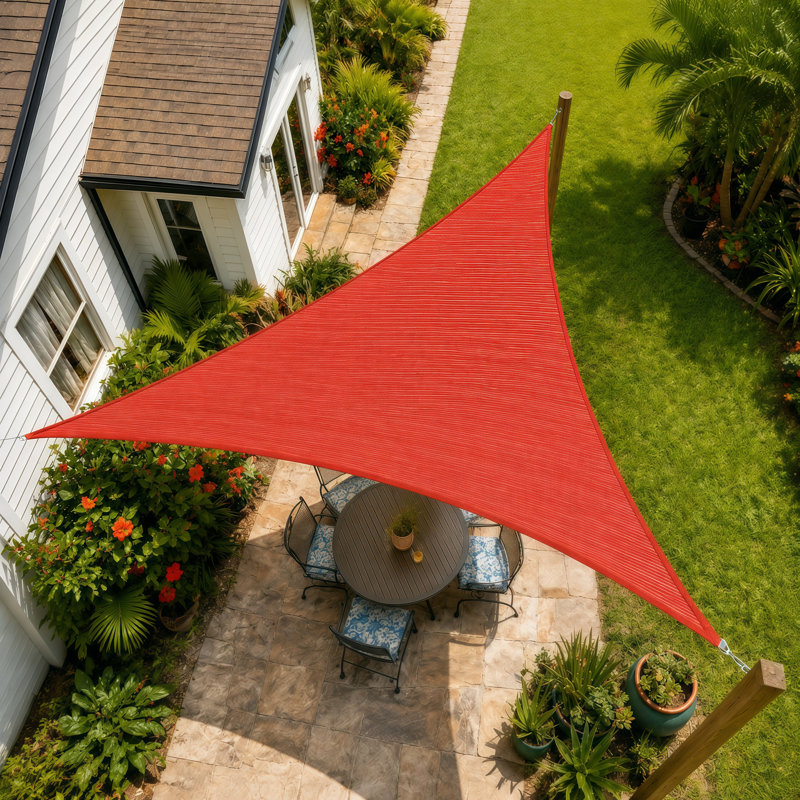 Voile d'ombrage en triangle Amgo, Rouge, 28 pi x 28 pi x 28 pi
