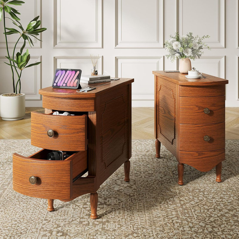 Table de bout étroite avec station de charge et 2 tiroirs, table de chevet mince en bois pour le salon ou la chambre à coucher | Idée de cadeau