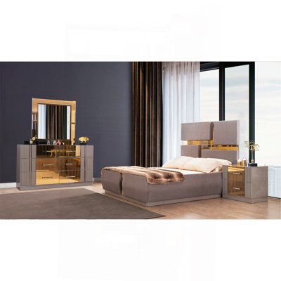Lorenzo King 4 Pc Bedroom Set Made With Wood And Gold Accents  In Gray