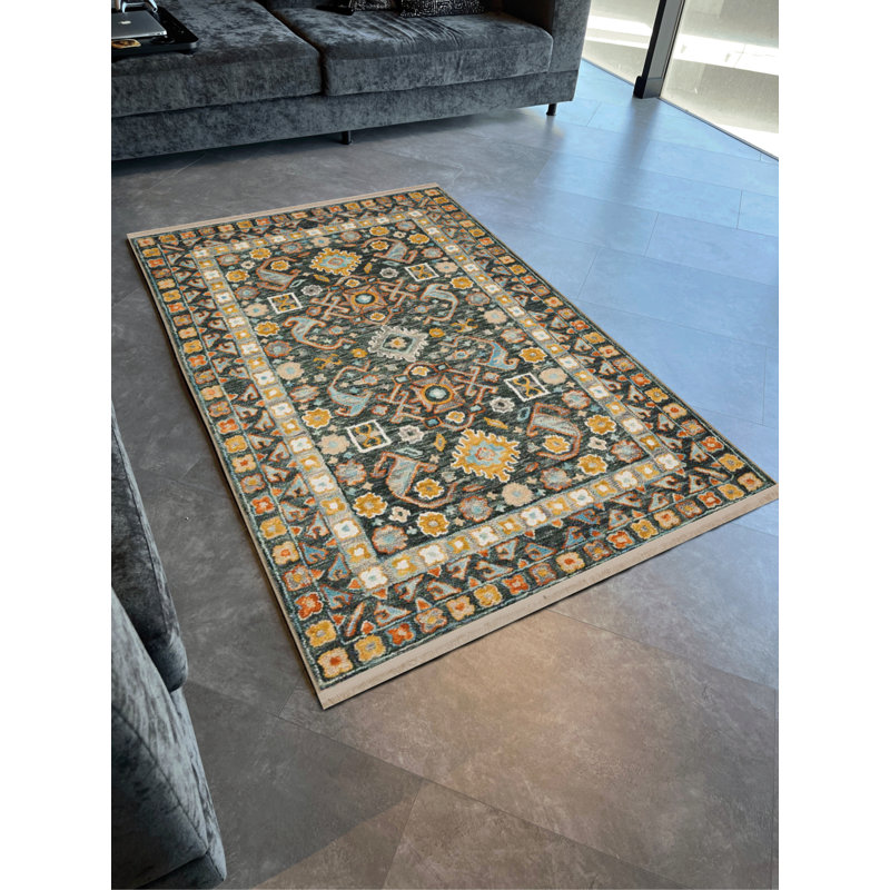 Tapis en polypropylène à imprimé numérique vert Wawro, Rectangle 5 pi 2 po x 7 pi 11 po