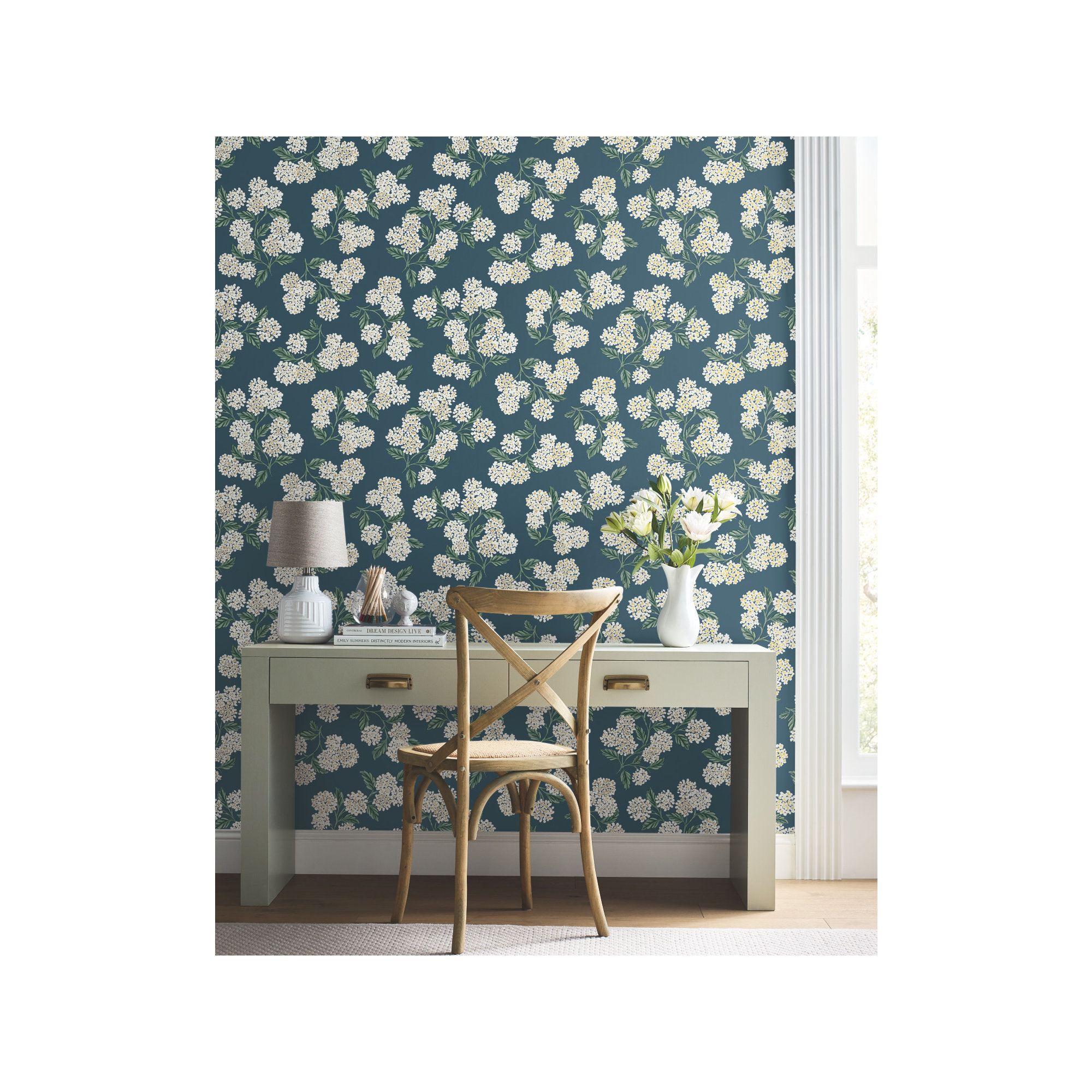 Hydrangea 27' x 27" Wallpaper, Blue