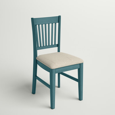 Chaise d'appoint rembourrée à dossier en lattes Barna