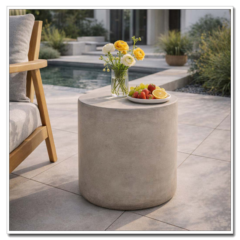 Table d'appoint d'extérieur en béton léger