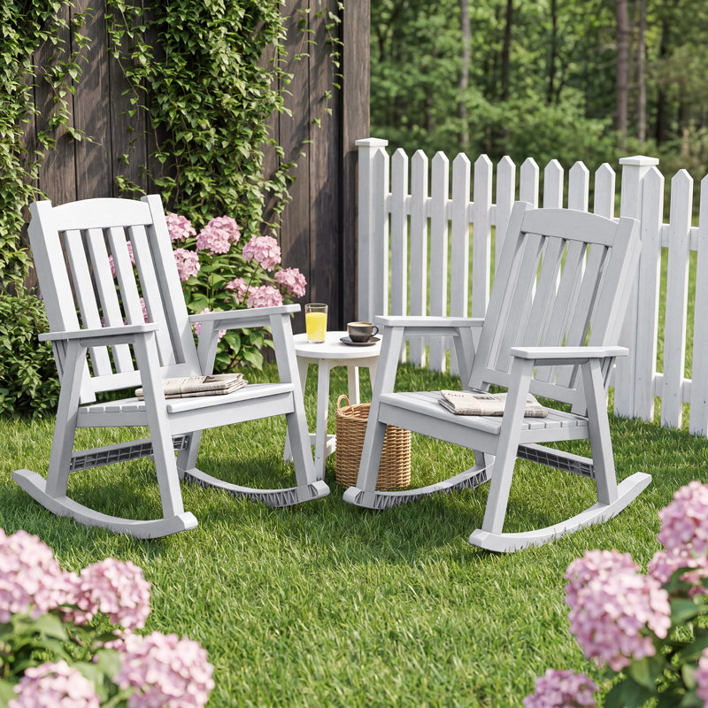 Chaise berçante d'extérieur en plastique, White