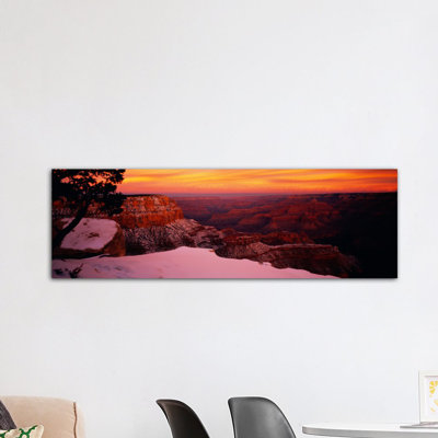 Formations rocheuses sur un paysage, Parc national du Grand Canyon, Arizona, États-Unis - Reproduction de photo panoramique non encadrée