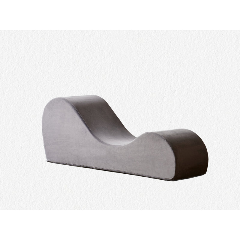 Chaise Solace en gris - Design ergonomique, noyau en mousse haute, housse lavable amovible, méridienne peu encombrante, design avec base pour la détente, espace lavable à la machine et emballage compact