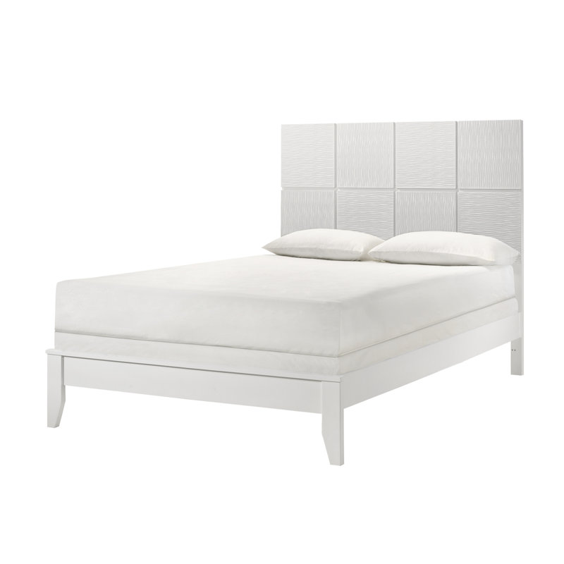 Grand lit de 1 pièce au design contemporain, finition blanche, panneaux texturés, tête de lit géométrique, cadre en bois pour la chambre à coucher, sommier tapissier requis, façade à lambris, style, chambre à coucher