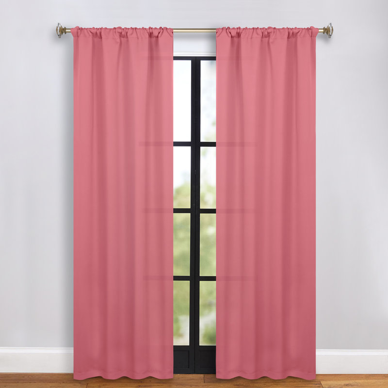 Paire de rideaux obscurcissant avec passe-tringle Moriah Millendon, L 36 po x L 84 po, Rose