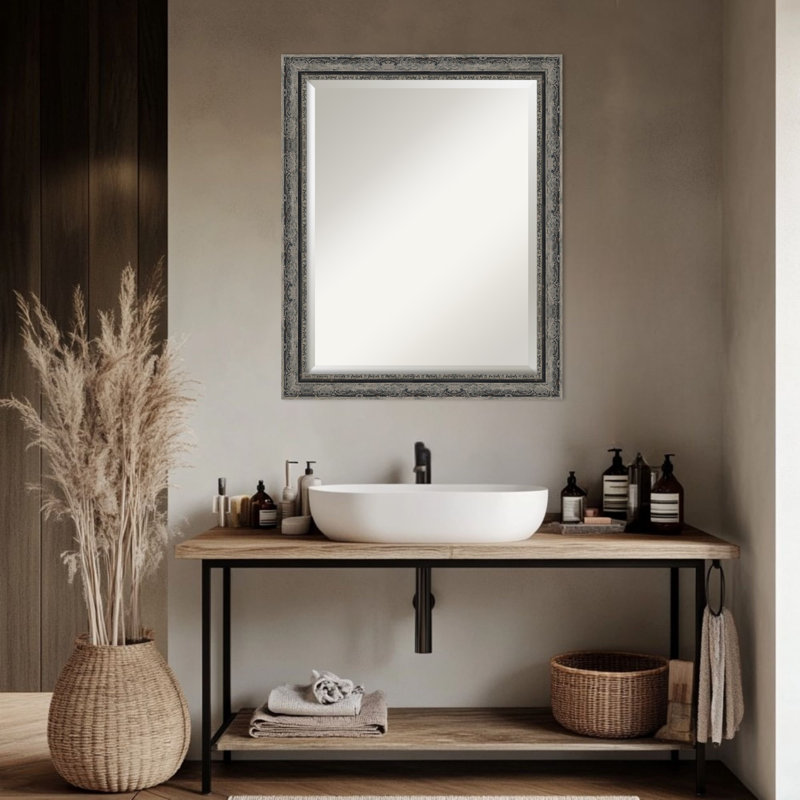 Miroir mural de salle de bain Filigree, 26,5 po x 32,5 po, Noir mat