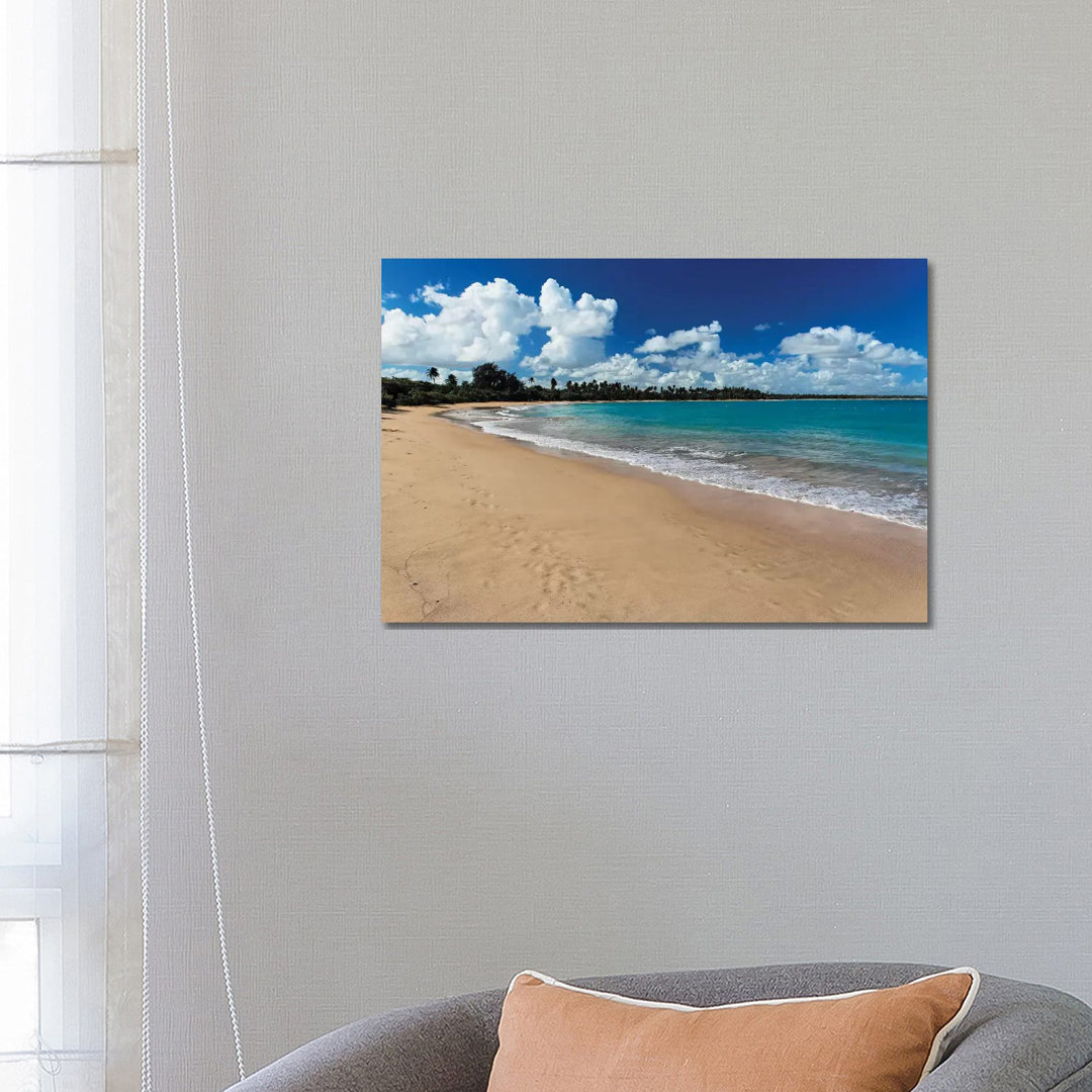 Vacia Telaga Beach, Puerto Rico von George Oze - Galerie-verpackte Leinwand Giclée