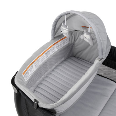 Safety 1st Play-and-Stay Play Yard