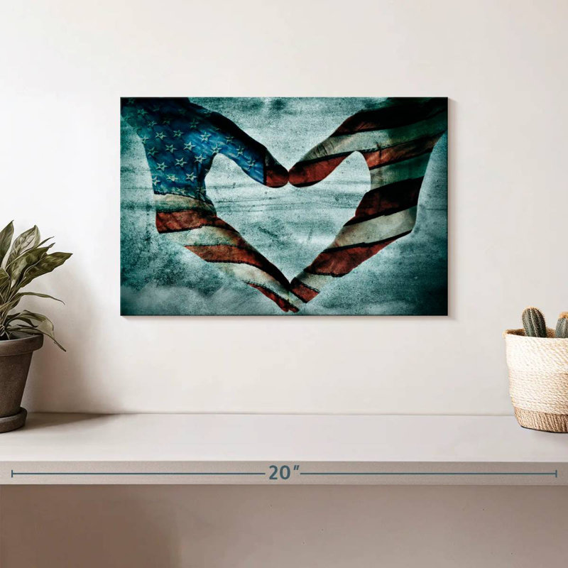 Borges USA Heart Hands, 8" H x 12" W