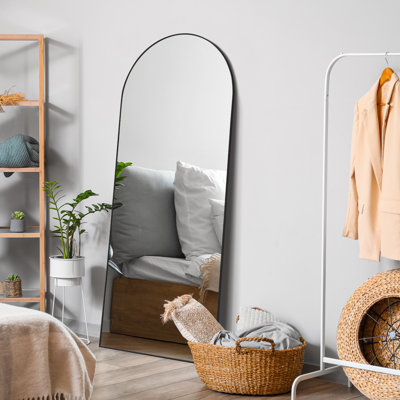 Nayelis Metal Arch Mirror