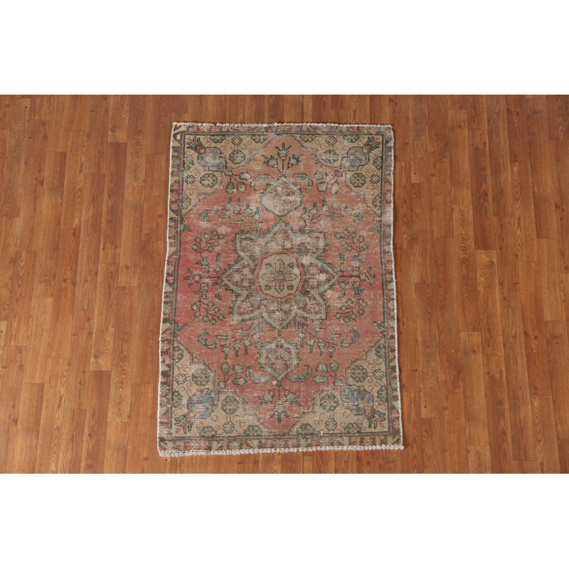 Tapis traditionnel en laine vieilli 3 x 5