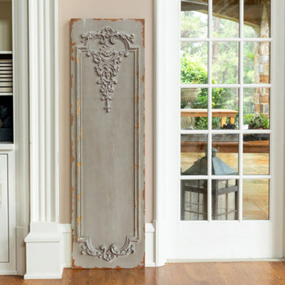 Traditional Wall Decor