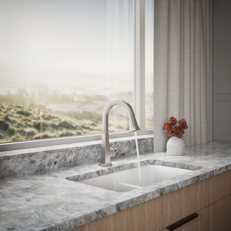 Riff Pull-Down Kitchen Sink Faucet with Three-Function Sprayhead, Single-Handle Kitchen Faucet, Vibrant Stainless