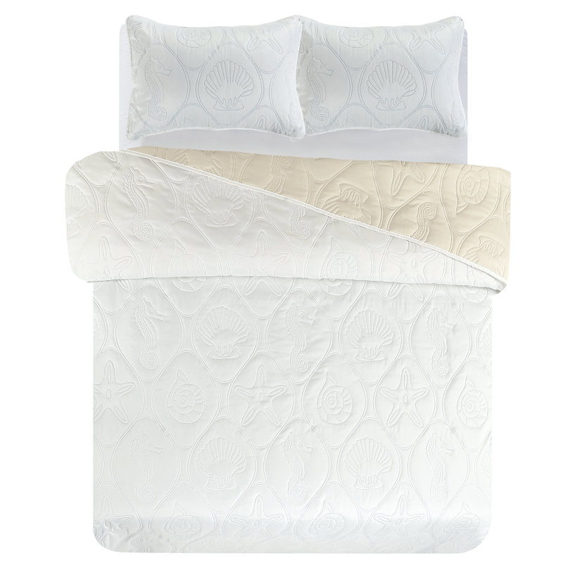 Shell Polyester Animal Print Bedding, Queen Bedspread + 2 Shams, White