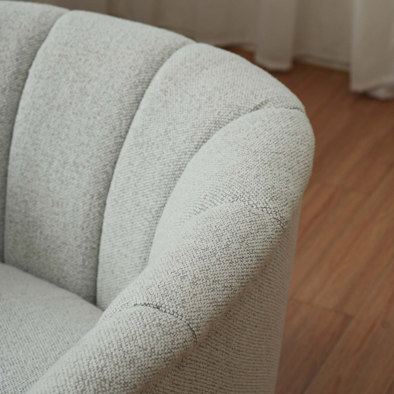 Chaise d'appoint pivotante à dossier courbé