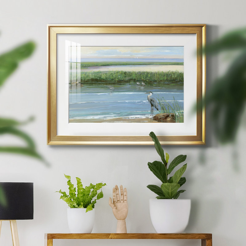 Wading at Dusk - Peinture encadrée, Papier avec cadre doré, H 22,5 po x l 30,5 po x P 1,5 po