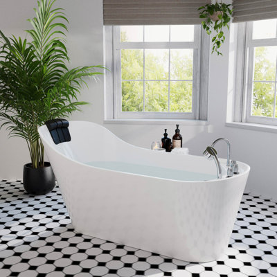 67'' x 31'' Whirlpool Plastic / Acrylic Bathtub with Faucet