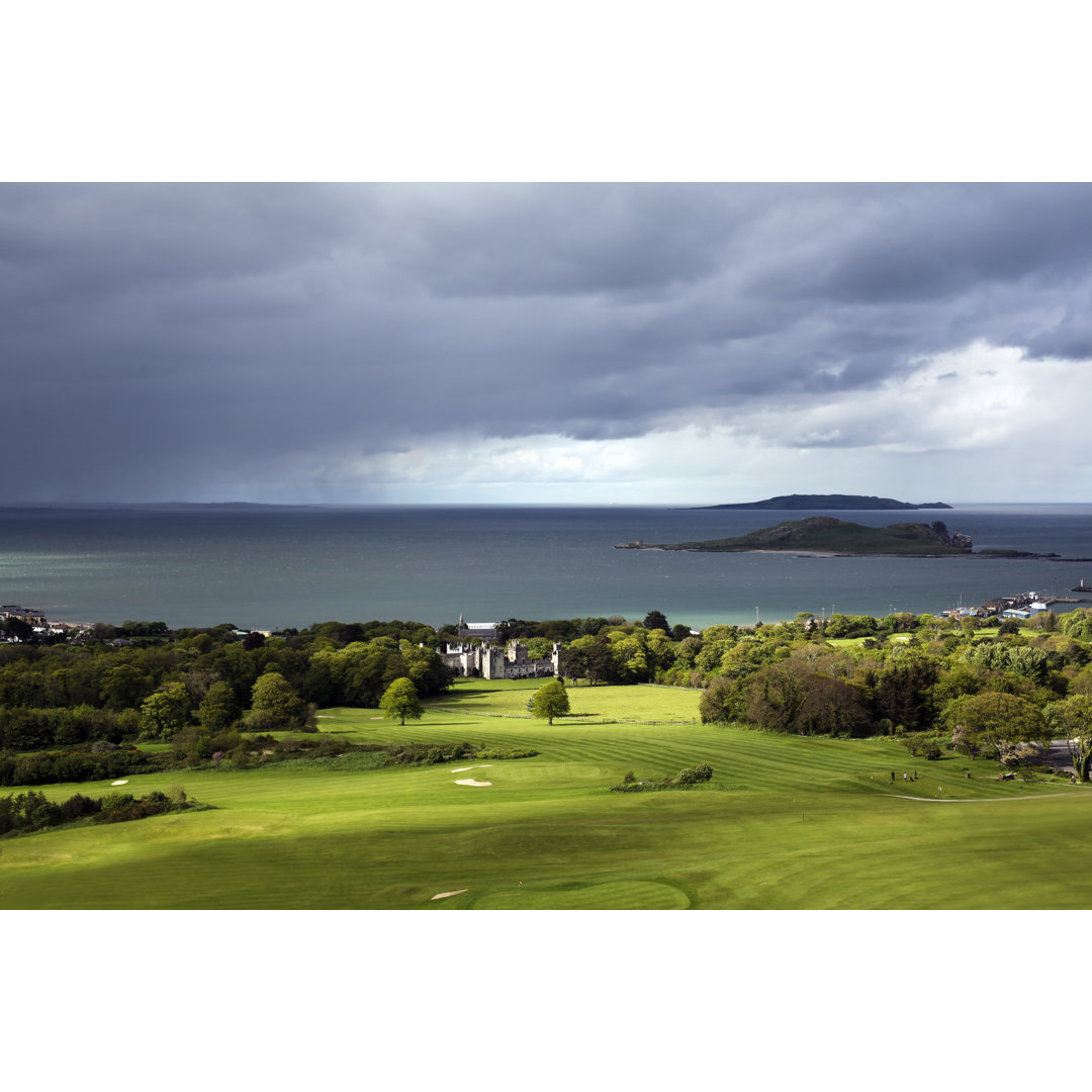 Howth, Dublin, Irland von Infrontphoto - Kunstdrucke