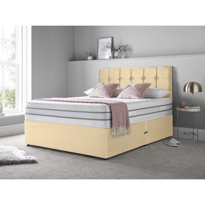 McCutchenville Bed