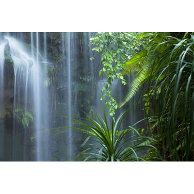 Chute d'eau par Ithinksky