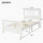 Lit plateforme en bois avec tête et pied de lit-1092005625