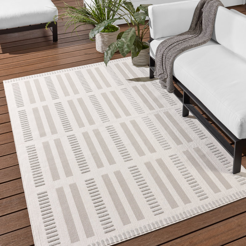 Geometric Indoor / Outdoor Rug, Rectangle 5'3" x 7'6"