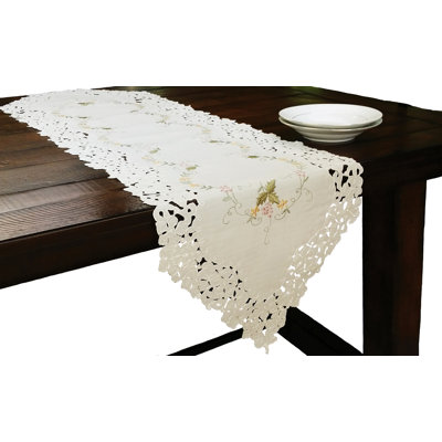 Chemin de table nappe brodéed Weese