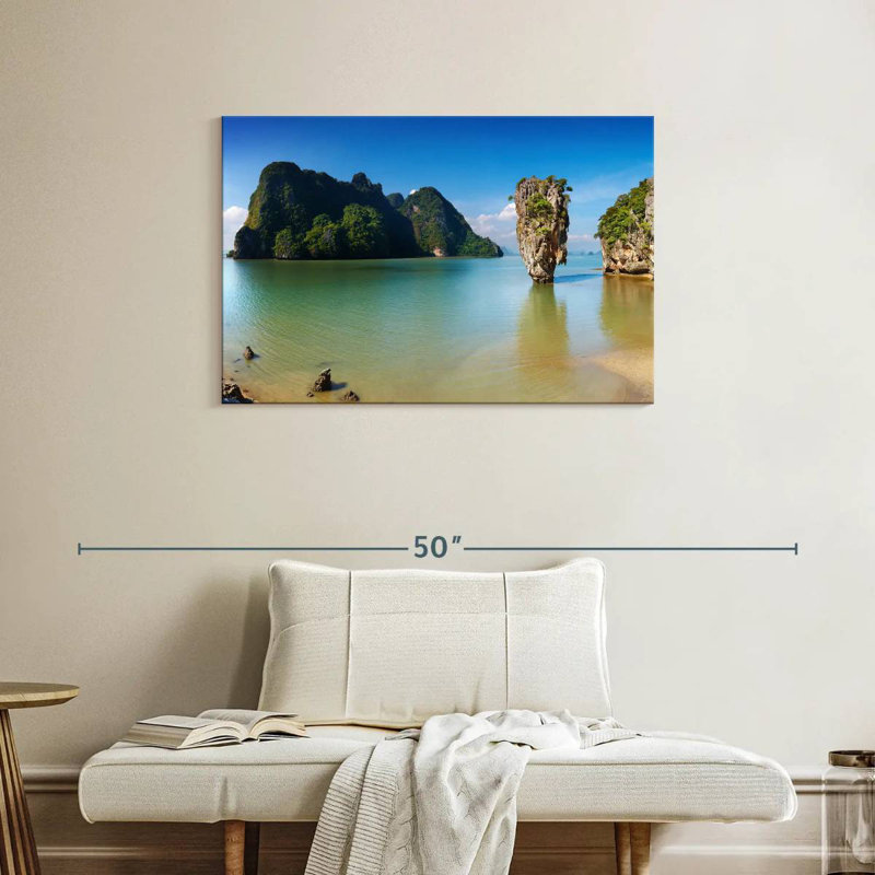 Nicci Thai Island, 24" H x 36" W