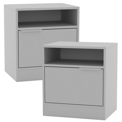 Swathi 114.3cm W Solid Wood Bedside Table