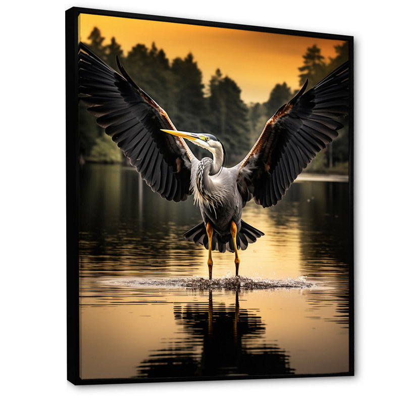 Kishawn Heron Winged Majesty II sur toile, Cadre flottant noir, H 32 po x l 24 po x P 1 po