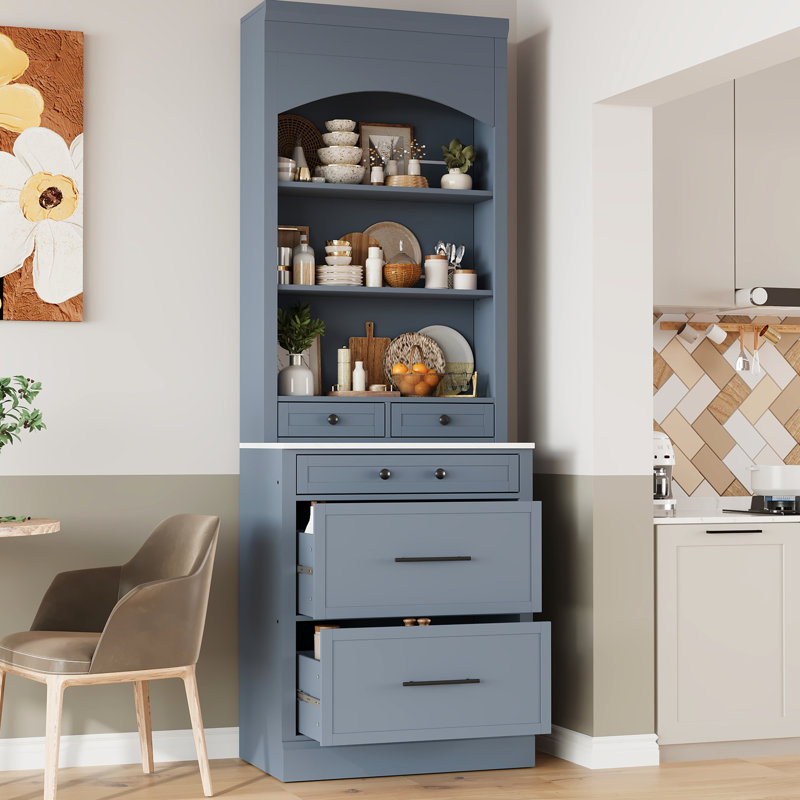 Armoire de cuisine/garde-manger de 213 cm de hauteur, grise, comptoir en faux marbre, 5 tiroirs et tablette réglable pour une organisation pratique.